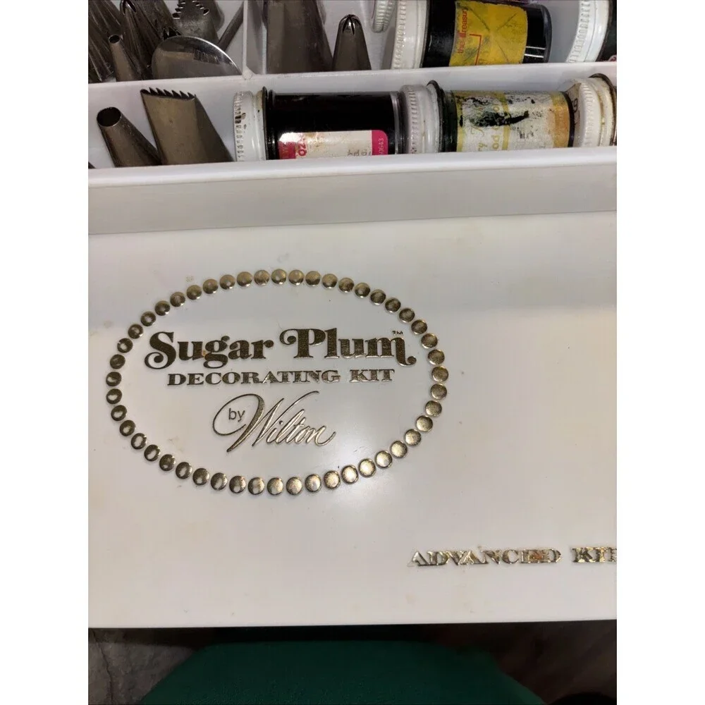 Vintage 1974 Wilton Sugar Plum Cake Decorating Kit Set with Box & Many Extras